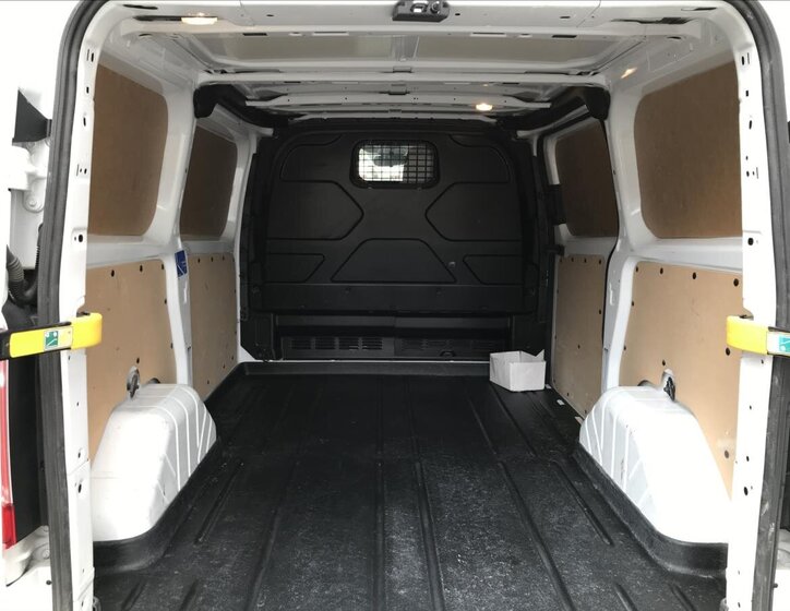 Ford Transit Custom Skříň 2,0 l 79 kw