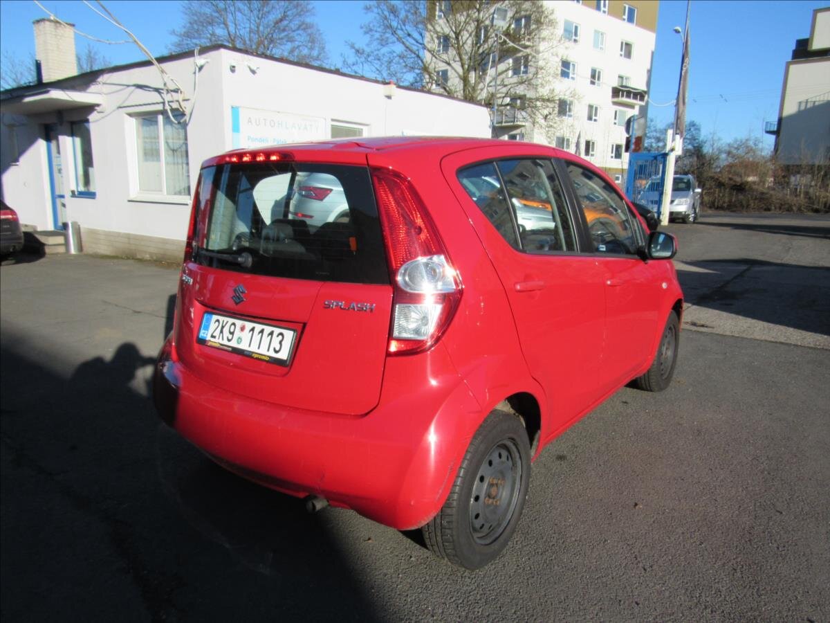 Suzuki Splash Hatchback 996,0 48 kw