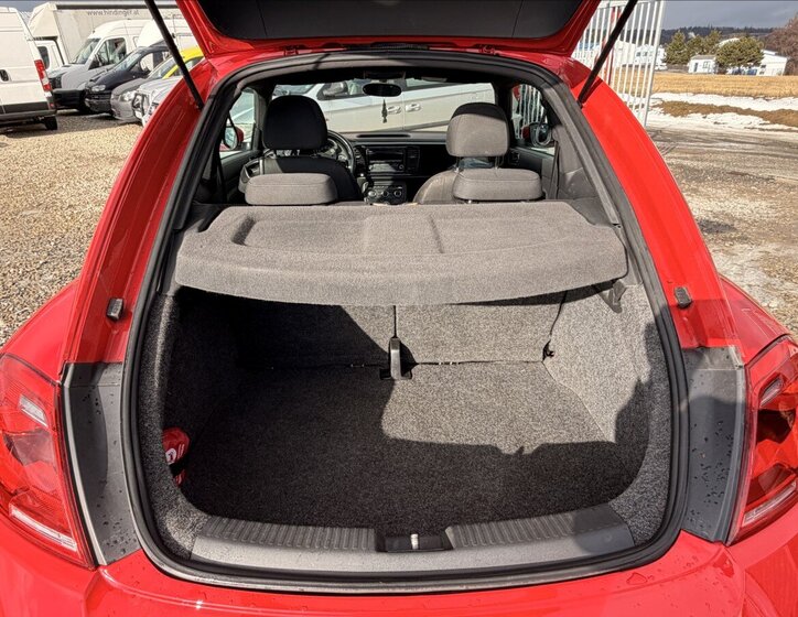 Volkswagen Beetle Kupé 1,6 l 77 kw