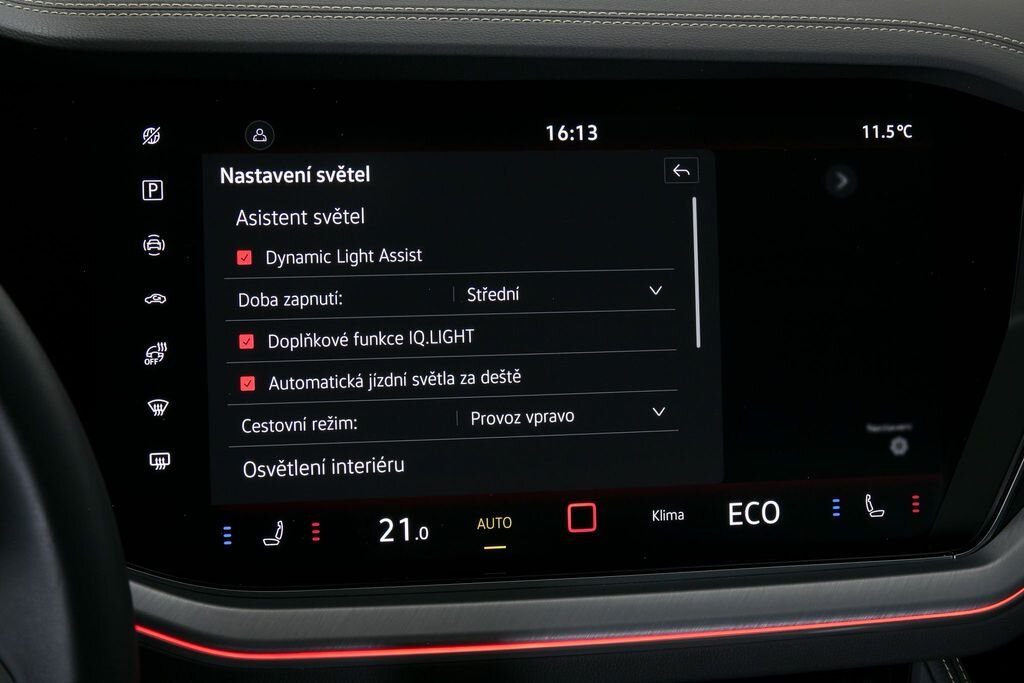 Volkswagen Touareg SUV / Terénní 3,0 l 210 kw