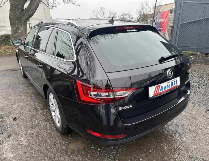 Škoda Superb Kombi 2,0 l 140 kw