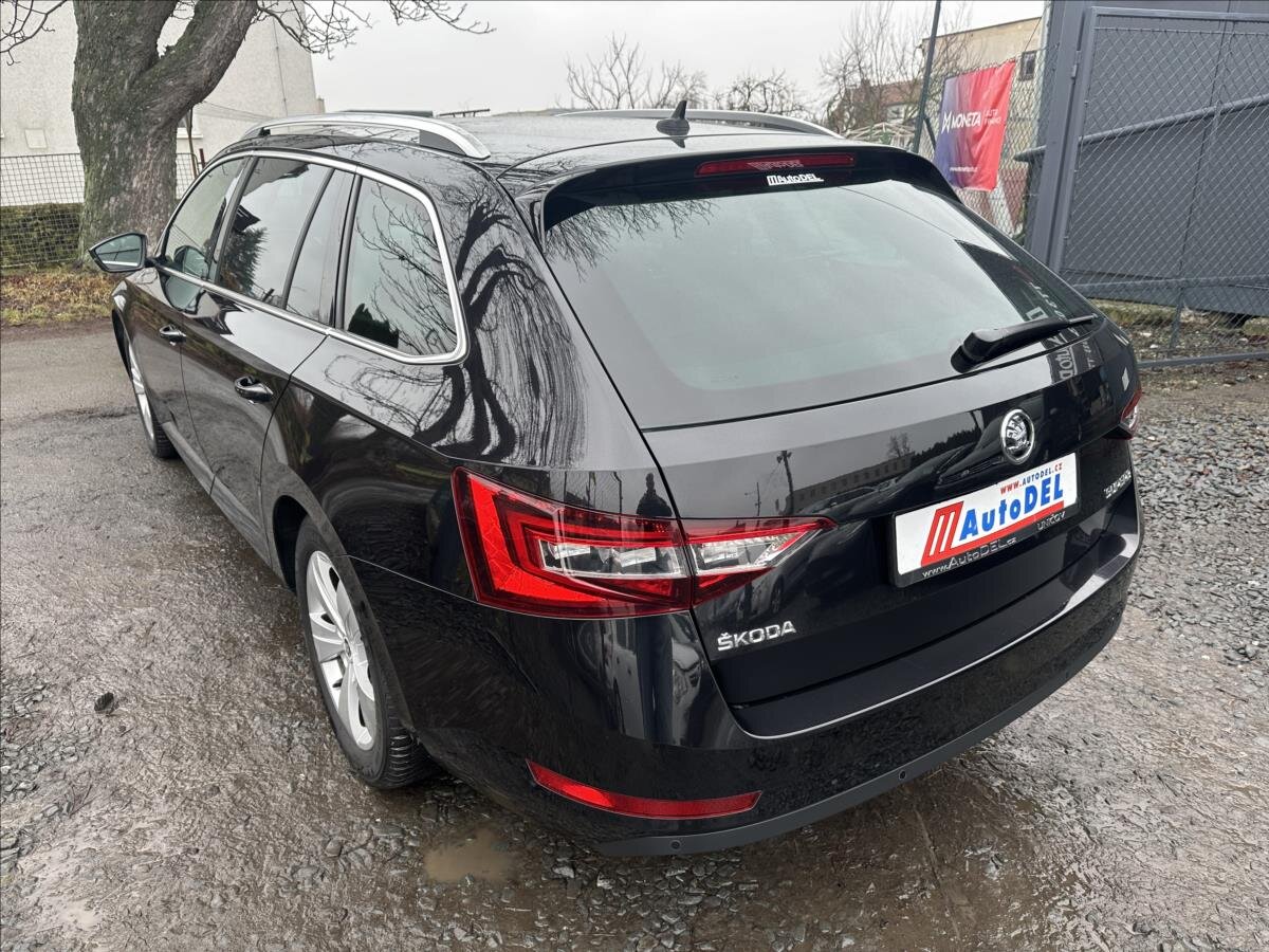Škoda Superb Kombi 2,0 l 140 kw