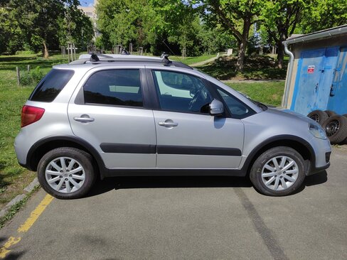 Suzuki SX4 Hatchback 1,6 l 88 kw