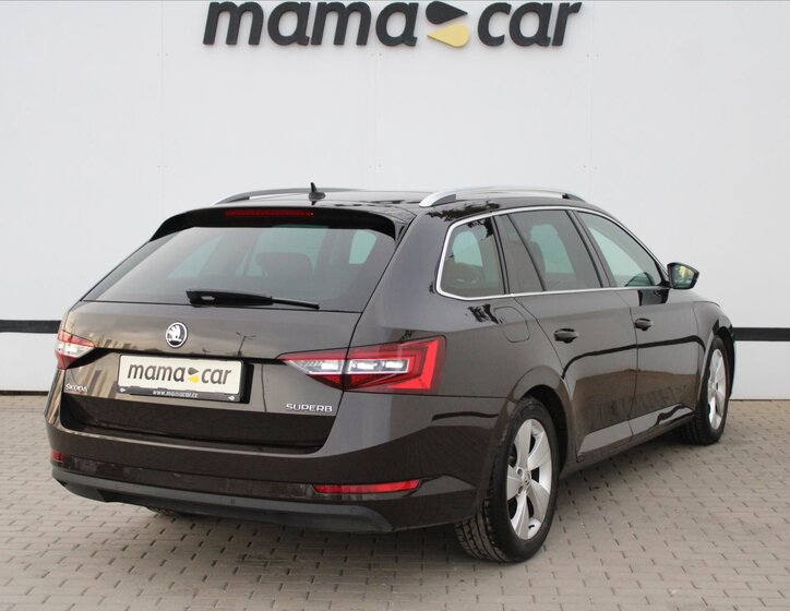 Škoda Superb Kombi 2,0 l 140 kw
