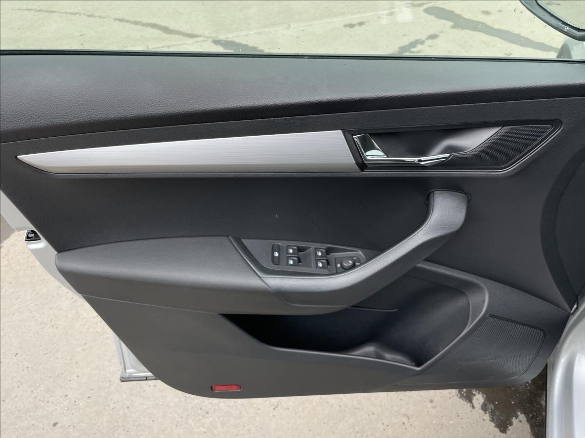 Škoda Karoq SUV / Terénní 1,5 l 110 kw