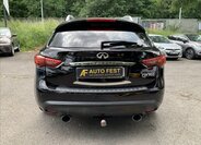 Infiniti QX70 6