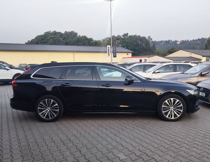 Volvo V90 4