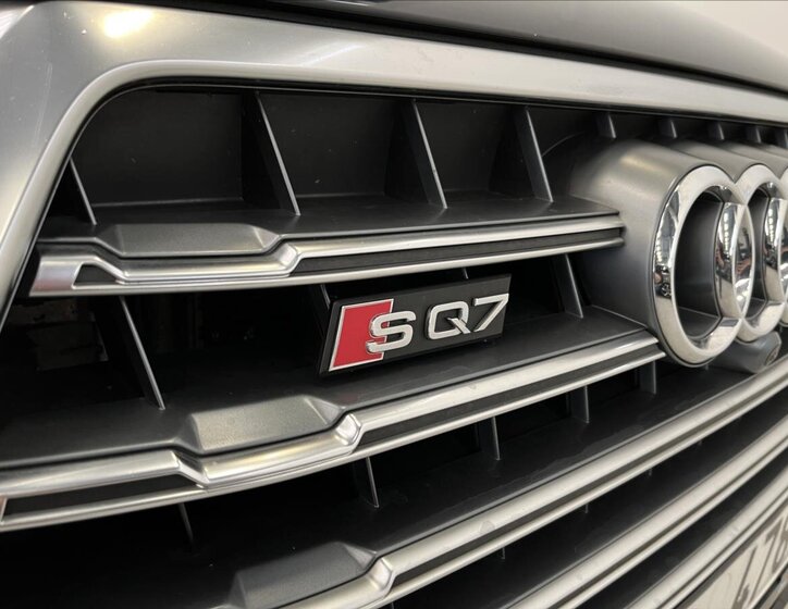 Audi SQ7 SUV / Terénní 4,0 l 320 kw