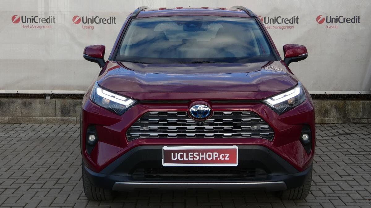 Toyota RAV4 SUV / Terénní 2,5 l 131 kw