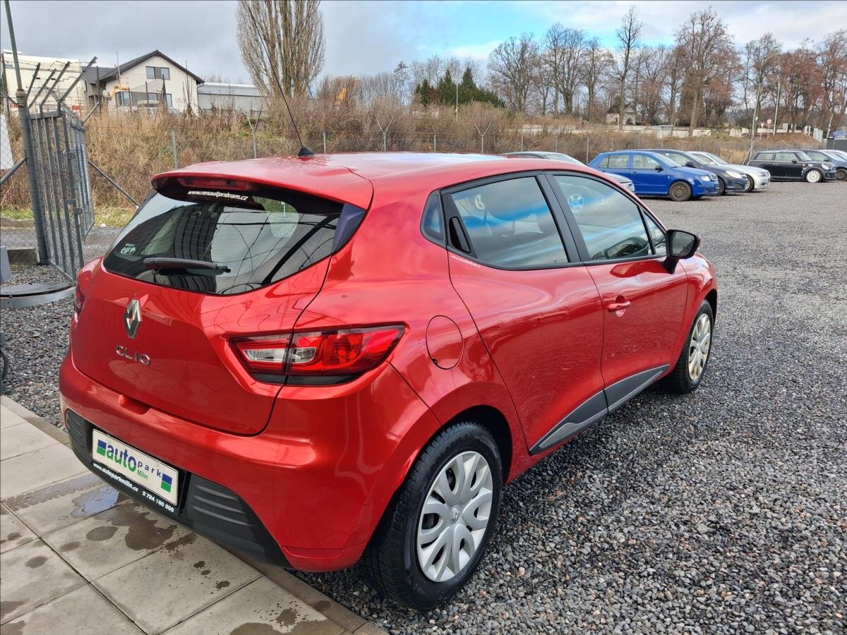 Renault Clio Hatchback 1,1 l 54 kw