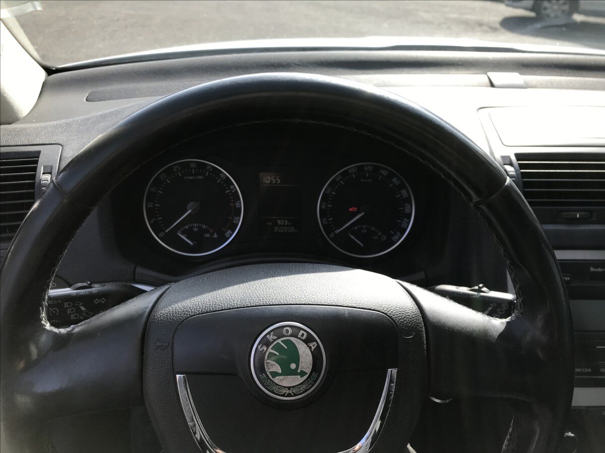 Škoda Octavia Kombi 2,0 l 103 kw