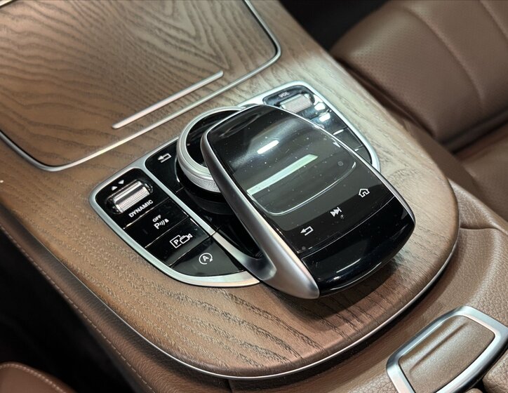 Mercedes-Benz Třídy E Sedan / Limuzína 2,9 l 250 kw