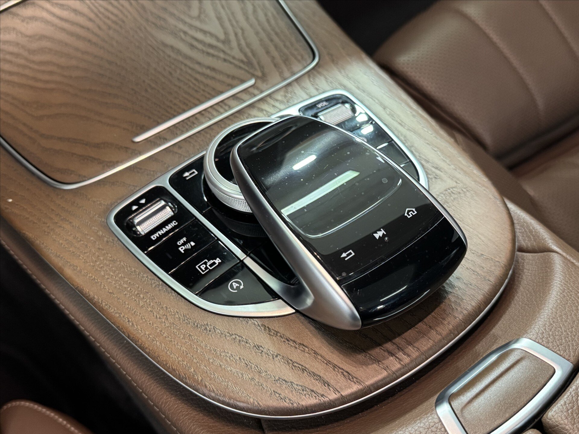 Mercedes-Benz Třídy E Sedan / Limuzína 2,9 l 250 kw