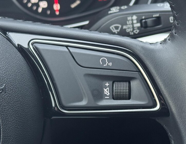 Audi A4 Kombi 2,0 l 140 kw