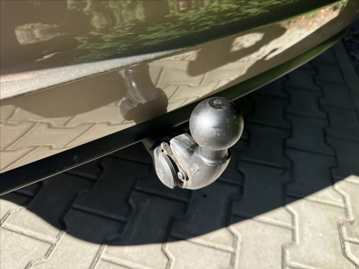 Seat Alhambra MPV 2,0 l 110 kw