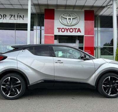 Toyota C-HR 2
