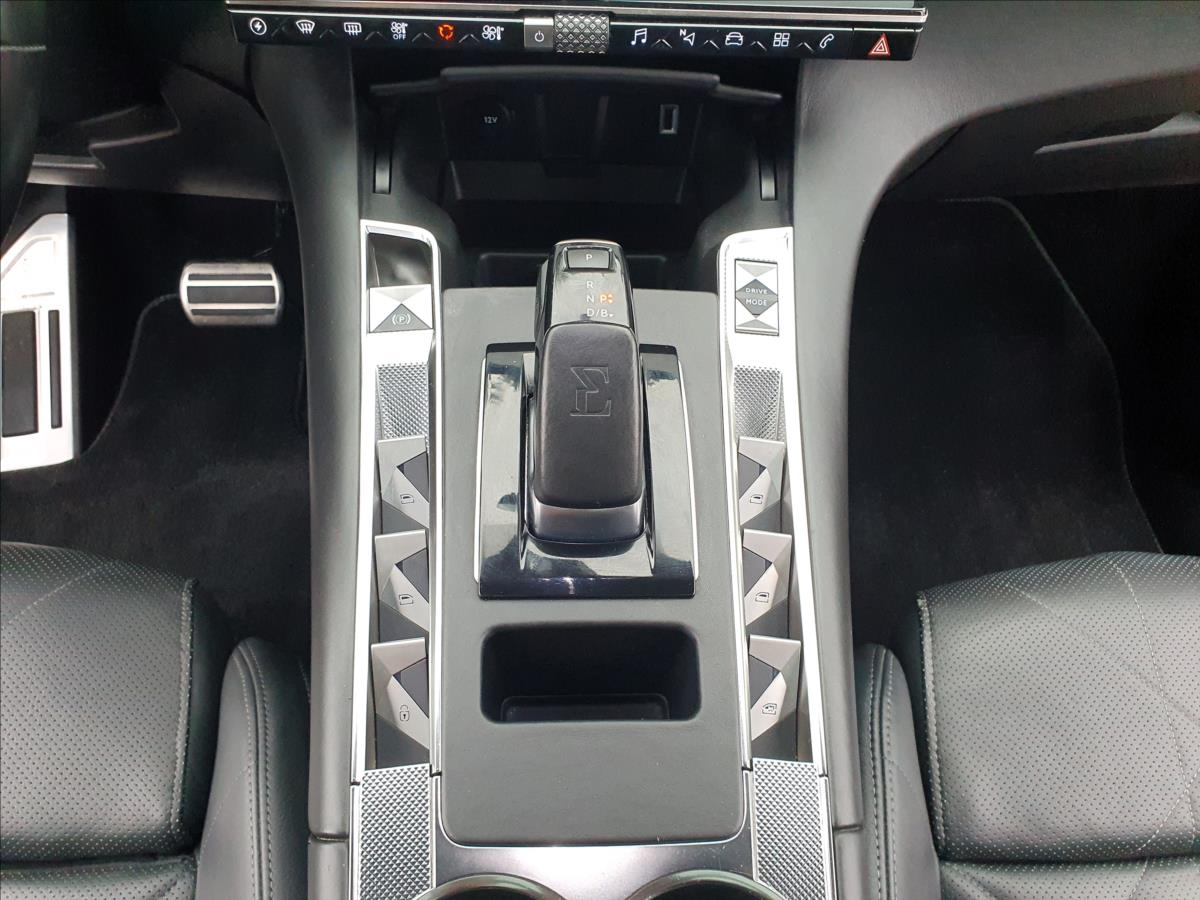 DS Automobiles DS7 Crossback