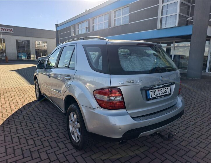 Mercedes-Benz Třídy M SUV 3,0 l 140 kw