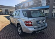 Mercedes-Benz Třídy M SUV 3,0 l 140 kw