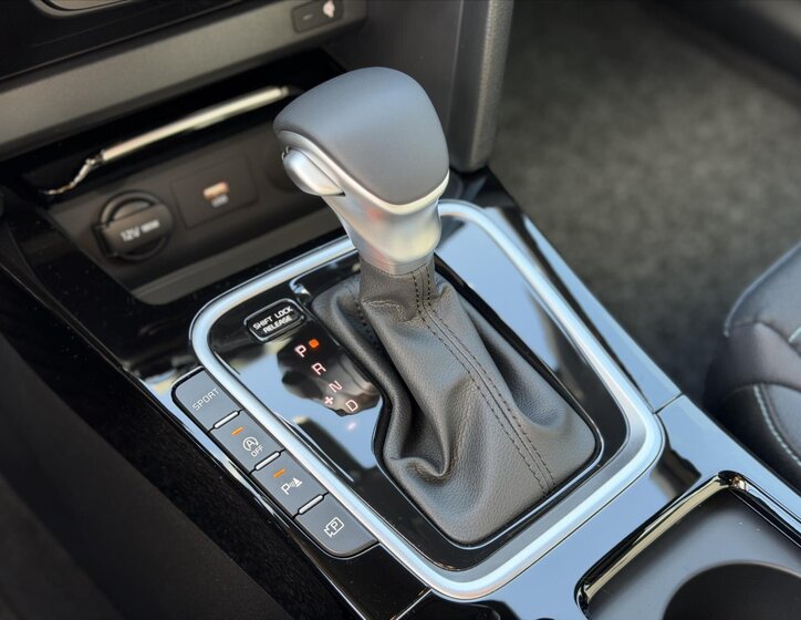 KIA XCeed CUV / Crossover 1,6 l 132 kw