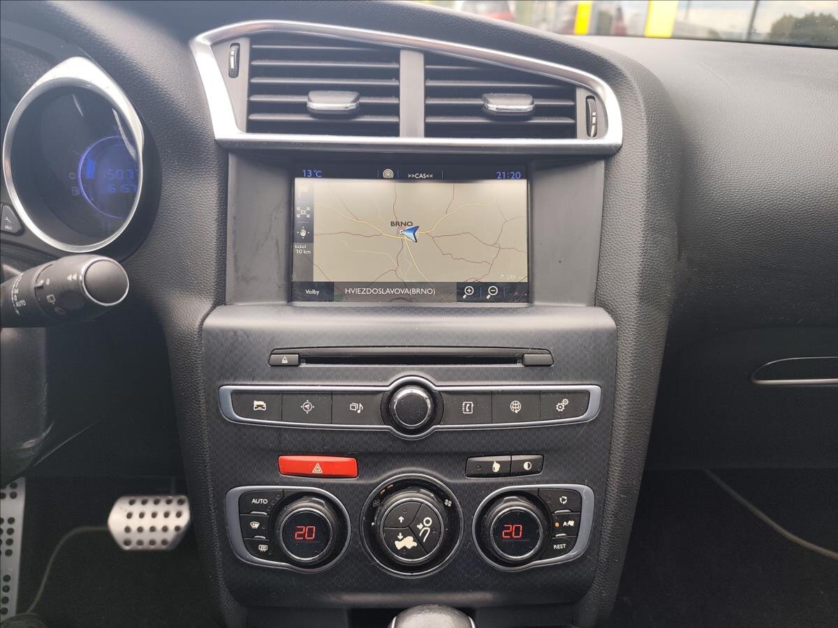 DS Automobiles DS4 Hatchback 2,0 l 133 kw