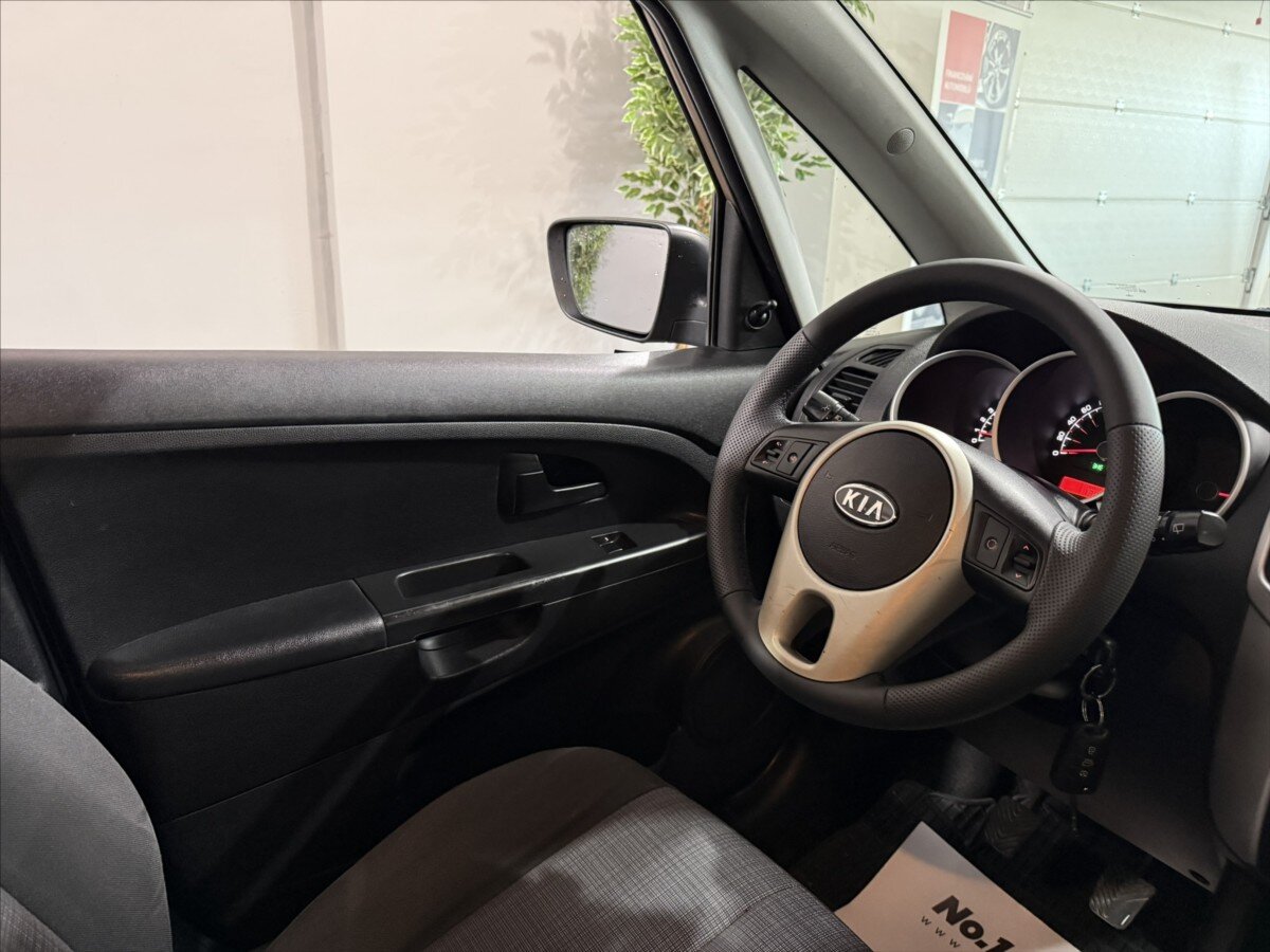 KIA Venga MPV 1,4 l 66 kw