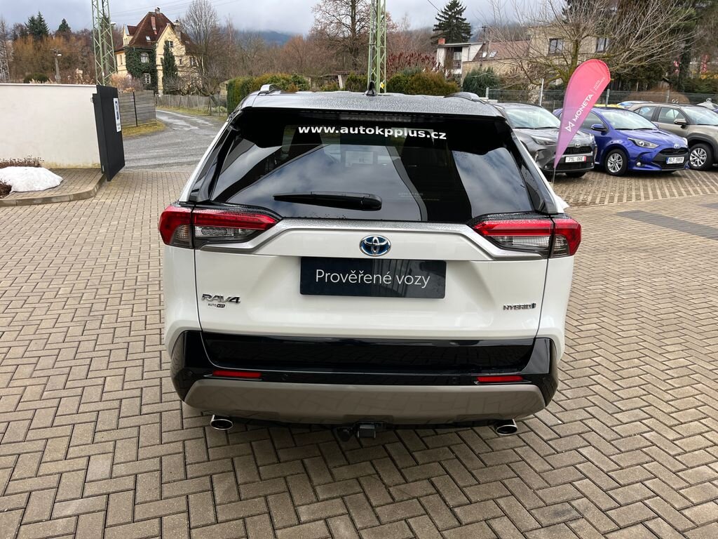 Toyota RAV4 SUV 2,5 l 131 kw