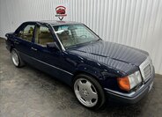 Mercedes-Benz 124 12