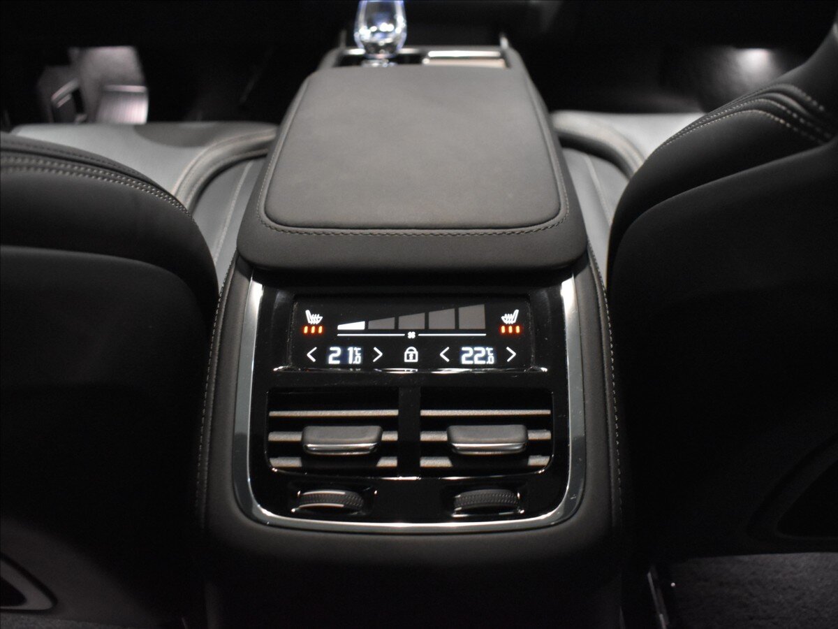 Volvo XC90 SUV 2,0 l 228 kw