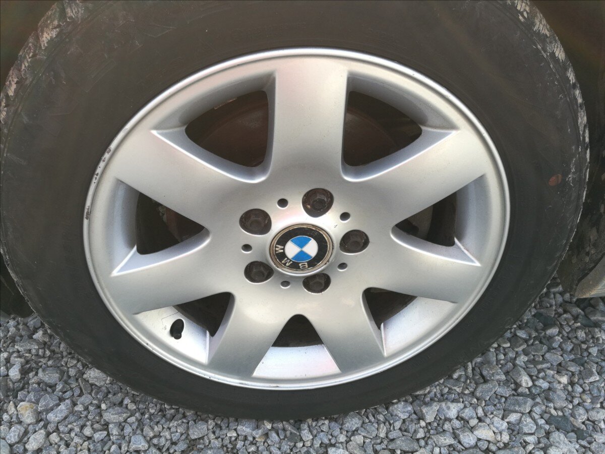 BMW Řada 3 Sedan / Limuzína 2,0 l 100 kw