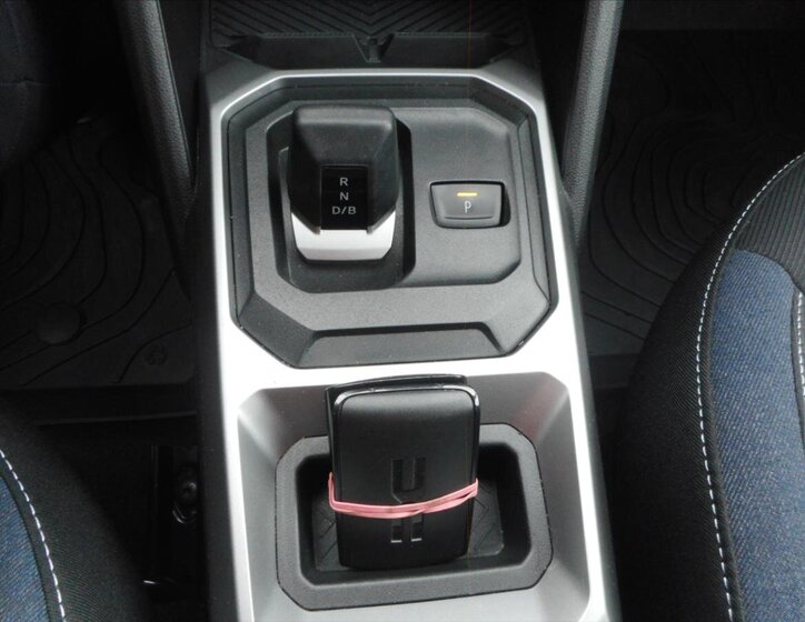 Dacia Duster SUV / Terénní 1,6 l 69 kw