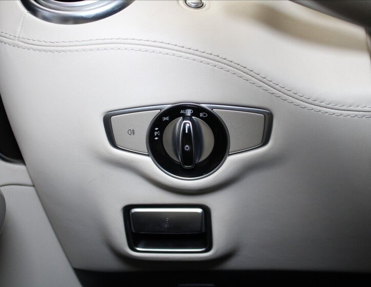 Mercedes-Benz Třídy S 30