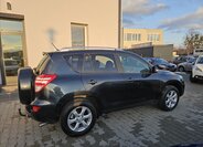 Toyota RAV4 Kombi 2,2 l 110 kw