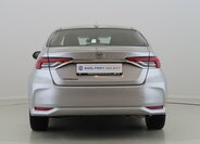 Toyota Corolla Sedan 1,5 l 92 kw