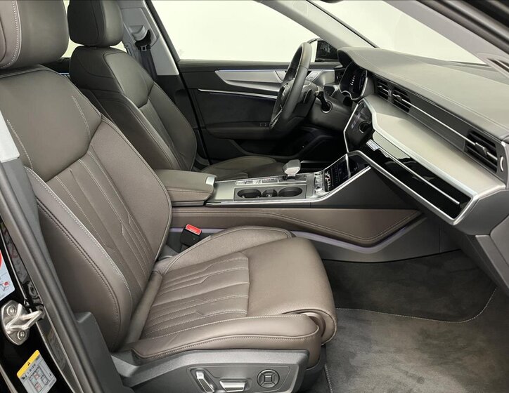 Audi A6 Allroad Kombi 3,0 l 253 kw