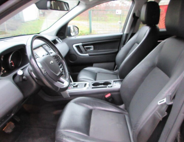 Land Rover Discovery Sport SUV 2,0 l 132 kw