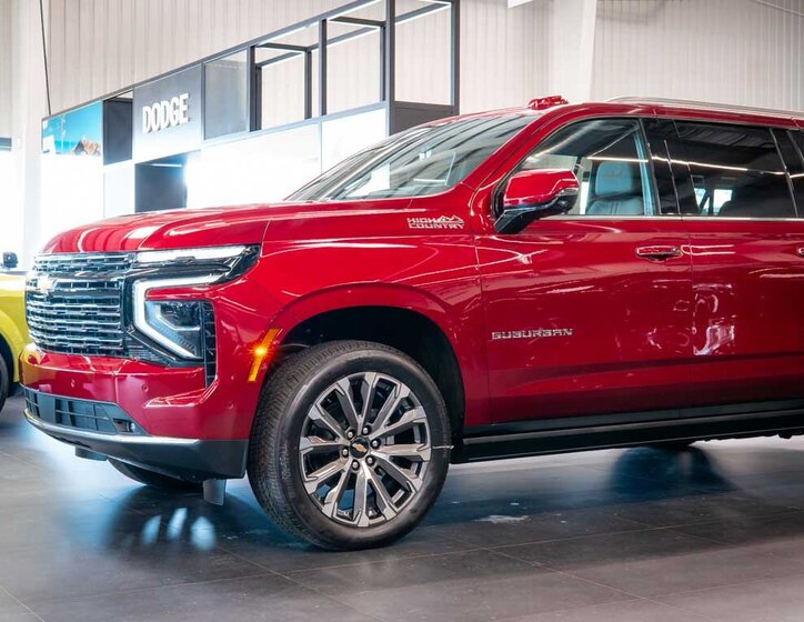 Chevrolet Suburban SUV / Terénní 6,2 l 313 kw