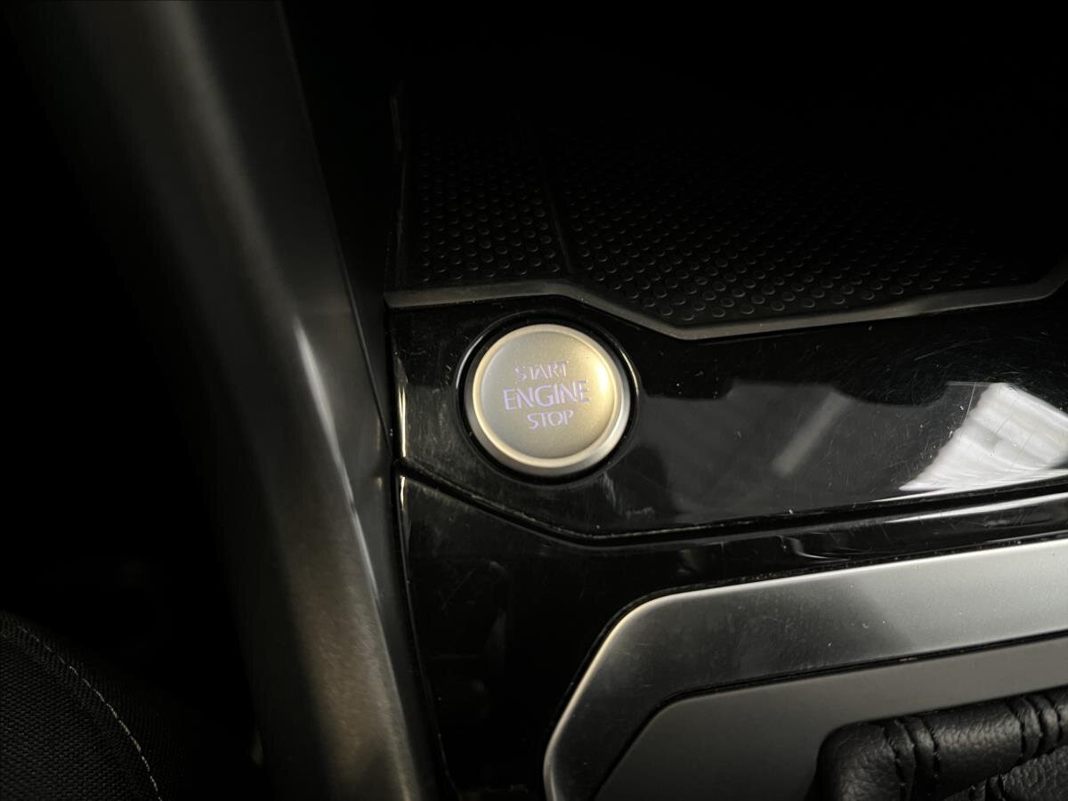 Volkswagen T-Roc SUV 1,5 l 110 kw