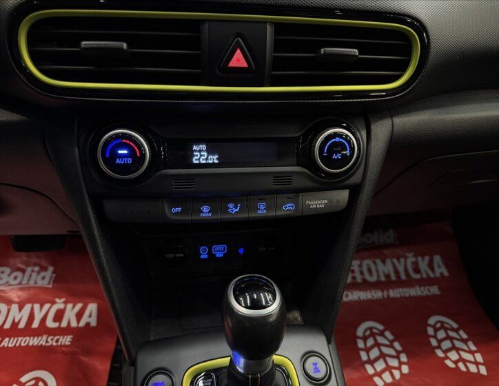 Hyundai Kona SUV / Terénní 1,6 l 130 kw