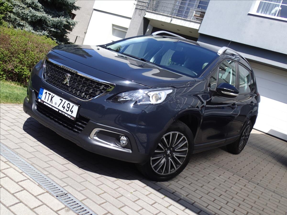Peugeot 2008 Kombi 1,2 l 61 kw