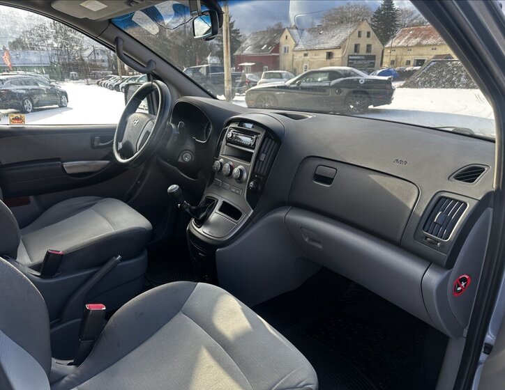 Hyundai H 1 Kombi 2,5 l 125 kw