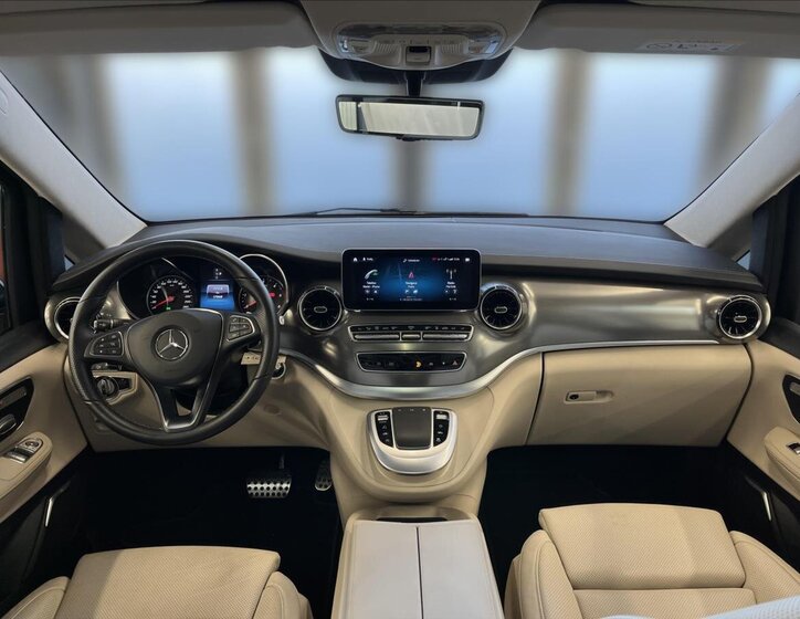 Mercedes-Benz Třídy V 13