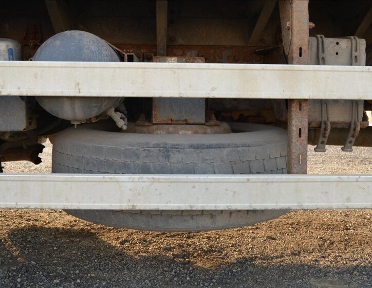 Renault Ostatní Valník 10,8 l 332 kw