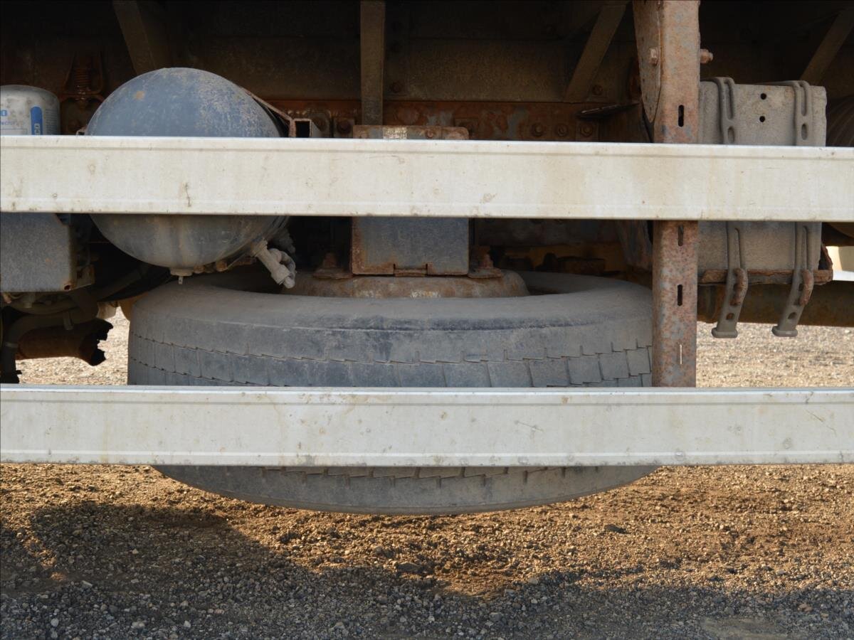 Renault Ostatní Valník 10,8 l 332 kw