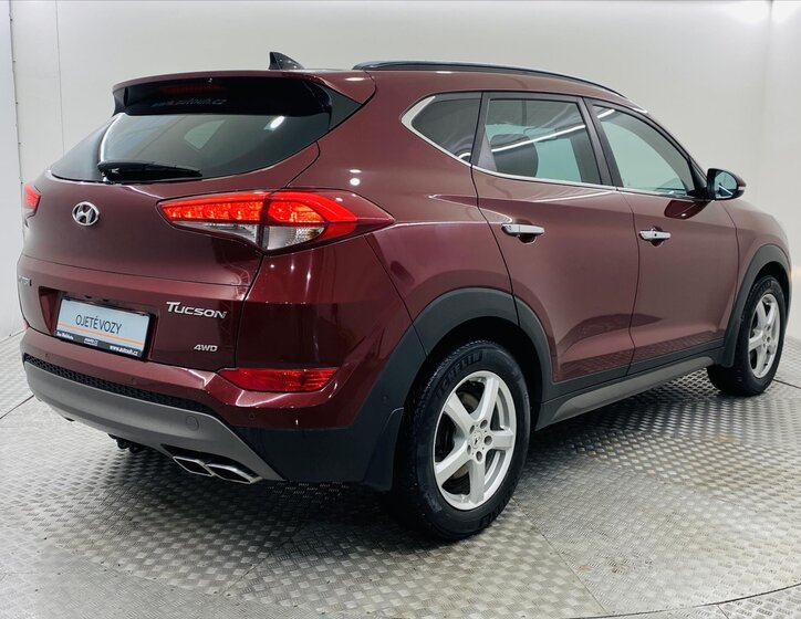 Hyundai Tucson SUV 2,0 l 136 kw