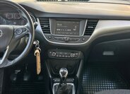 Opel Crossland SUV 1,2 l 60 kw