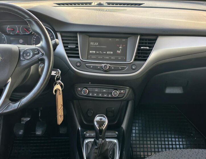 Opel Crossland SUV 1,2 l 60 kw