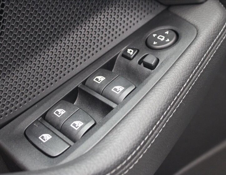 BMW Řada 2 Kupé 1,5 l 100 kw