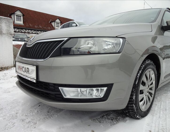 Škoda Rapid 12