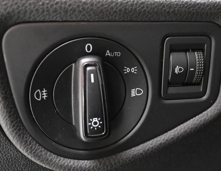 Volkswagen Touran MPV 1,6 l 85 kw